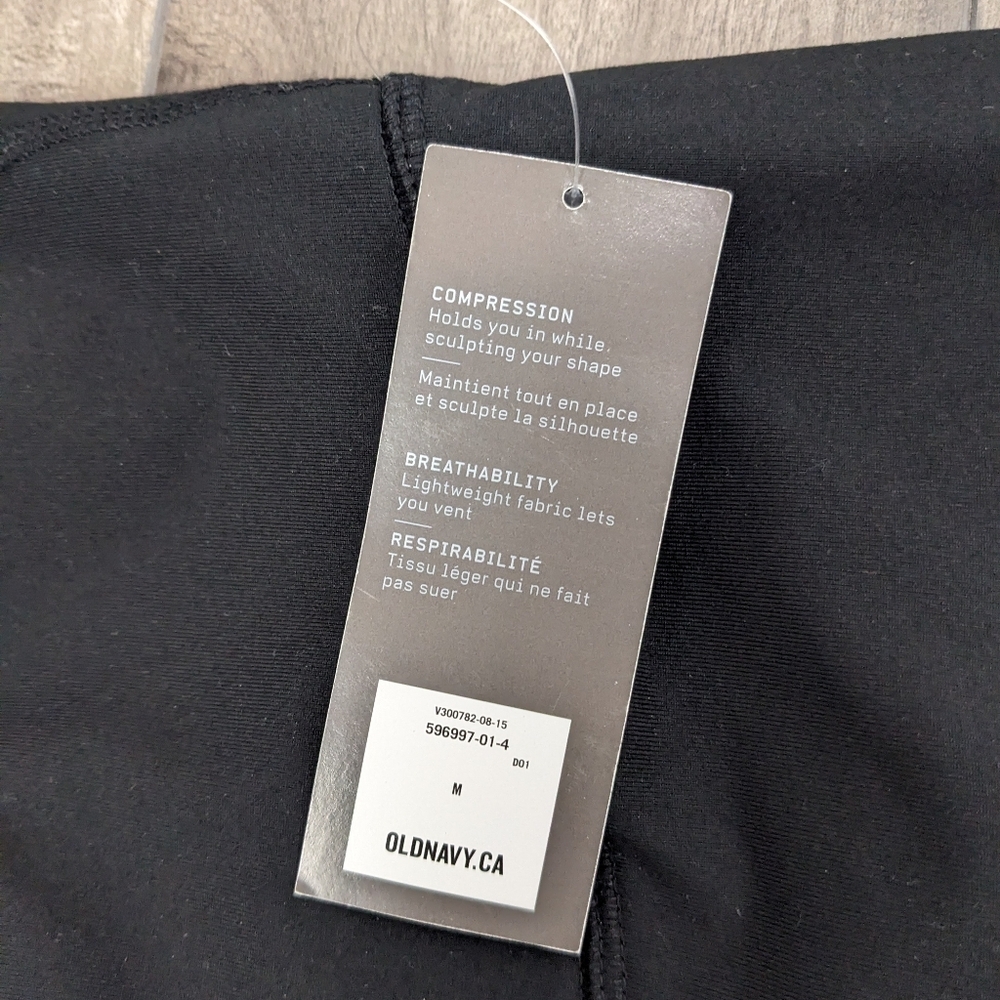 NWT Old Navy Active Black Leggings Medium - Picture 4 of 6